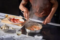 Fiskars All Steel Sauté Pan, 26 Cm -Chic Kitchen Supplies FI Fiskars All Steel Saute pan 26cm Action 04