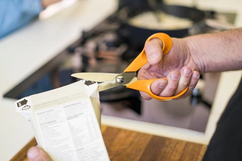 Fiskars Classic Kitchen Scissors 7 Fiskars Classic Kitchen Scissors - Image 5