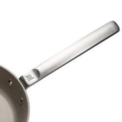 Chic Kitchen Supplies -Chic Kitchen Supplies Norden Steel Frying Pan Coated detail handle