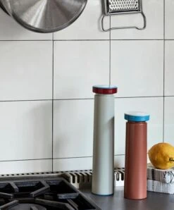 HAY Salt & Pepper Mill, L, Light Grey -Chic Kitchen Supplies Salt and Pepper L light grey Salt and Pepper M terracotta 1