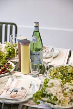 HAY Salt & Pepper Mill, M, Terracotta 10 HAY Salt & Pepper Mill, M, Terracotta -Chic Kitchen Supplies Salt and Pepper M yellow Salt and Pepper M terracotta Soft Ice Dinner Plate green