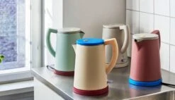 HAY Sowden Kettle, Yellow 11 HAY Sowden Kettle, Yellow -Chic Kitchen Supplies Sowden Kettle EU brown grey mint yellow 2