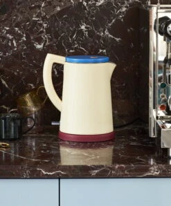 HAY Sowden Kettle, Yellow 10 HAY Sowden Kettle, Yellow -Chic Kitchen Supplies Sowden Kettle EU yellow
