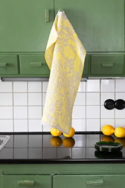 Lapuan Kankurit Villiyrtit Hand Towel, Yellow - Linen -Chic Kitchen Supplies lapuankankurit villiyrtit towel yellow linen 1 0